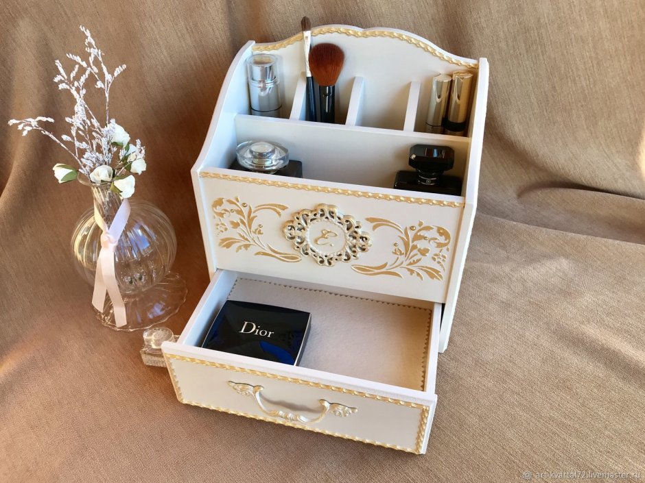 Комодик для косметики