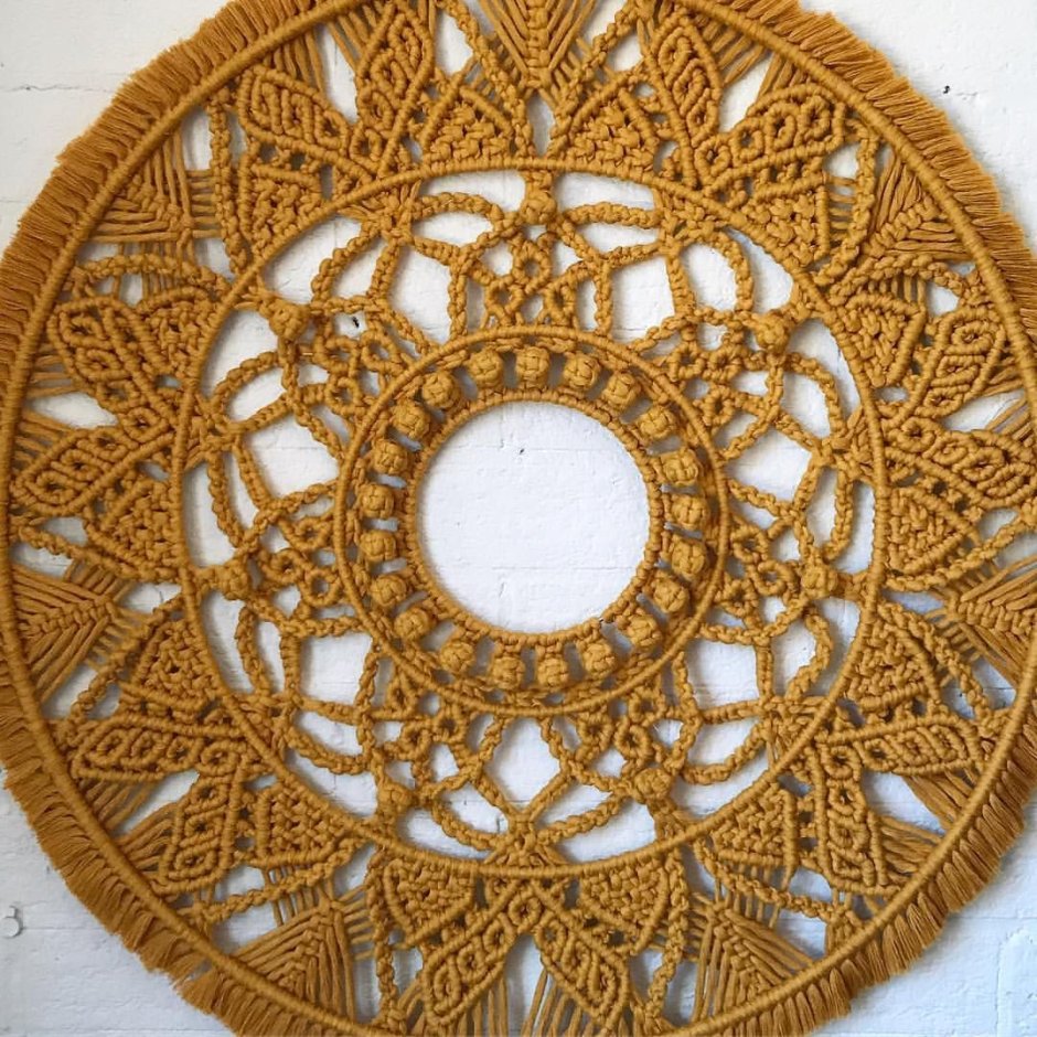 Круглое панно макраме