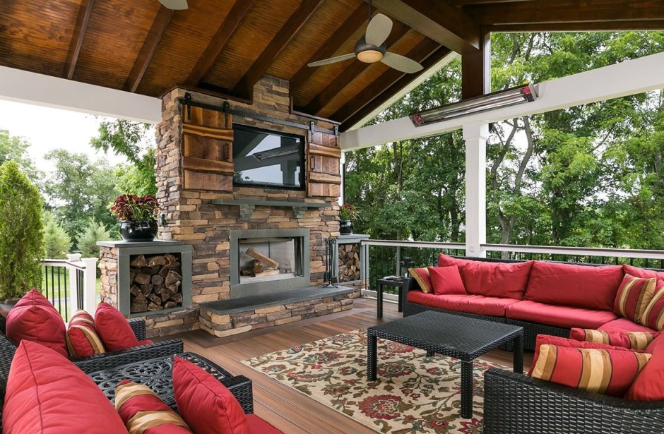 Камин на террасе