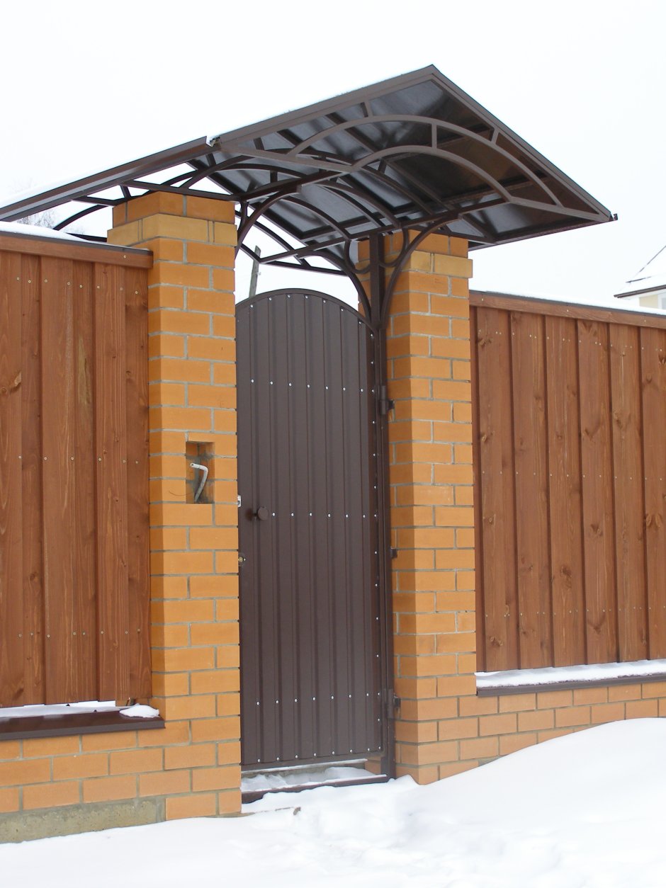 Калитка с козырьком
