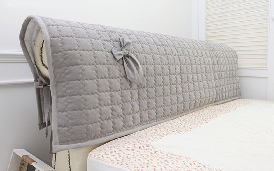 Чехол на спинку кровати