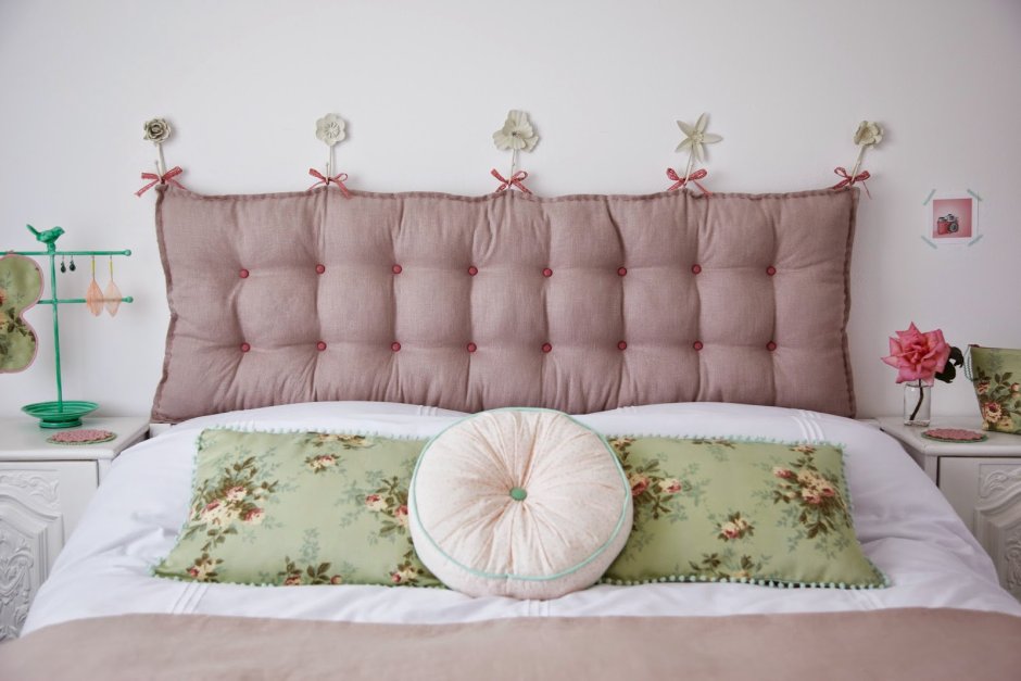 Подушки на стену вместо спинки