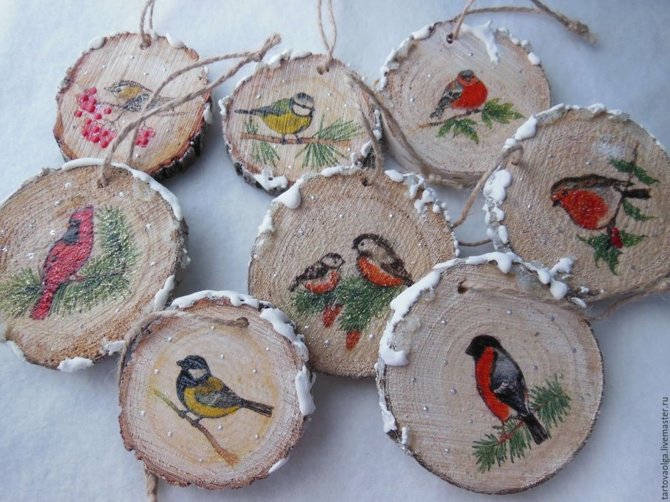 Декупаж на спиле дерева новогодний