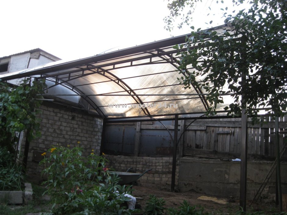 Навес под виноград