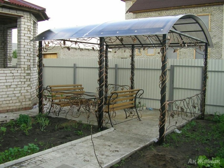 Навес металлический для дачи