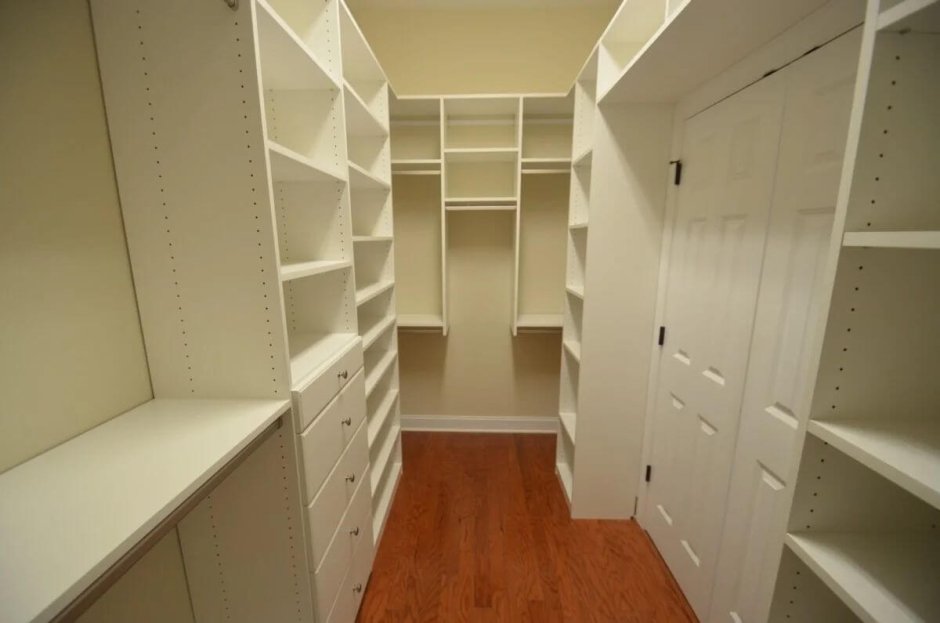 Планировка гардеробной 3м2