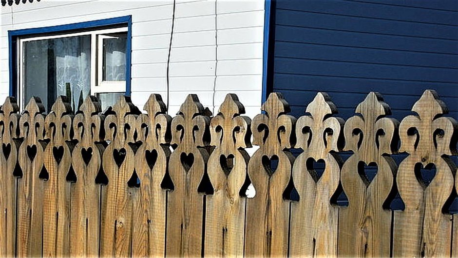 Резной штакетник из дерева