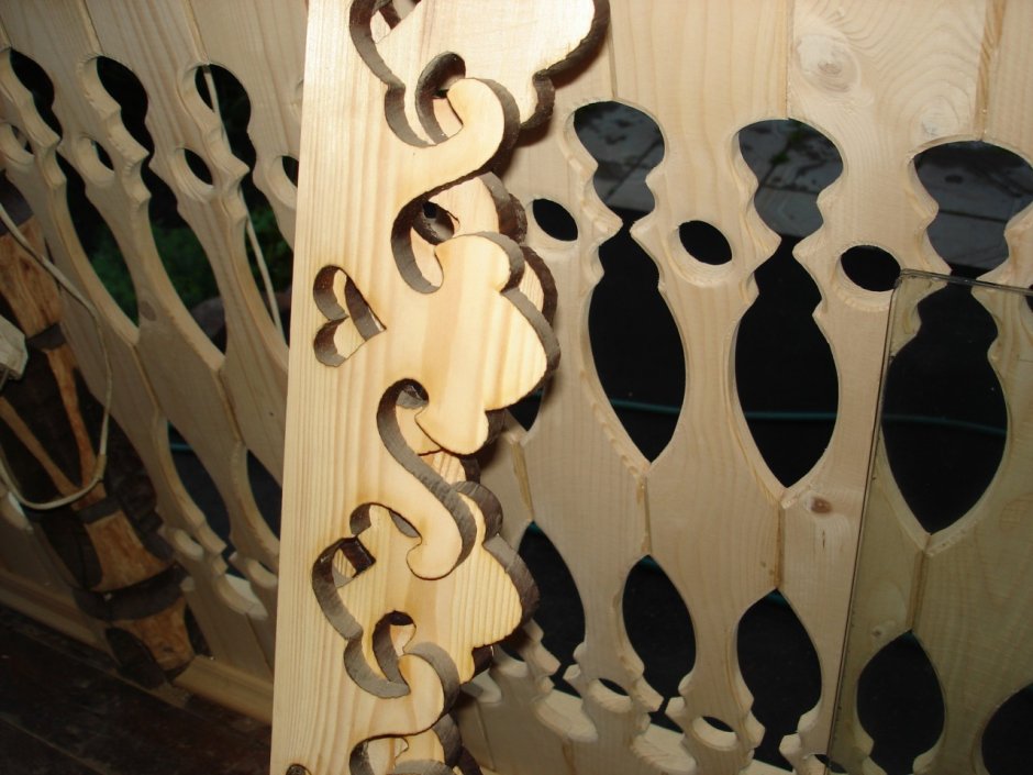 Прорезная резьба балясины