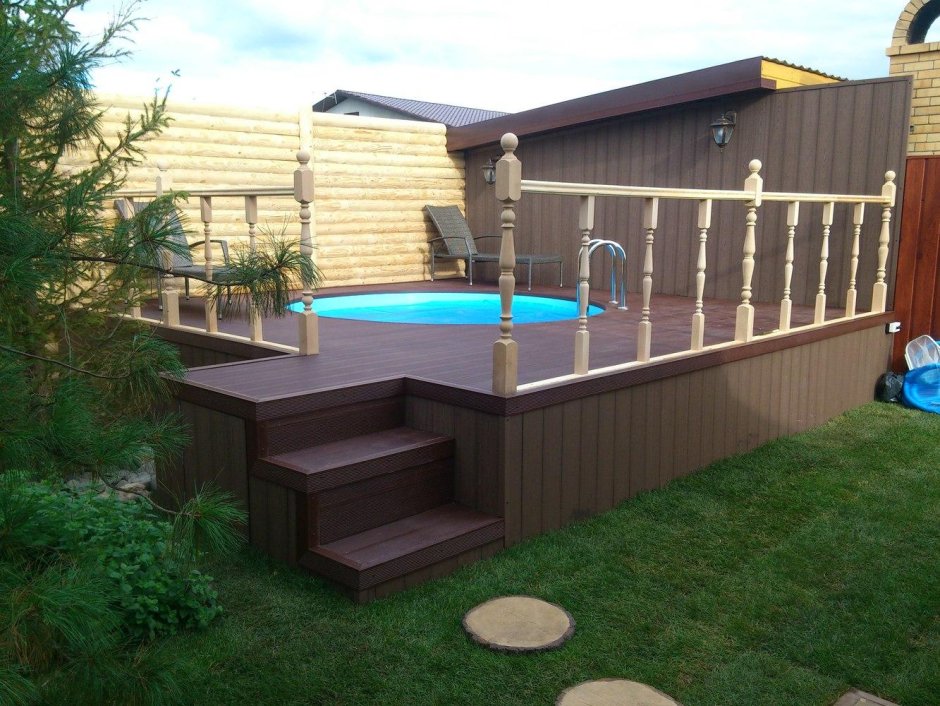 Каркасный бассейн с террасной доской