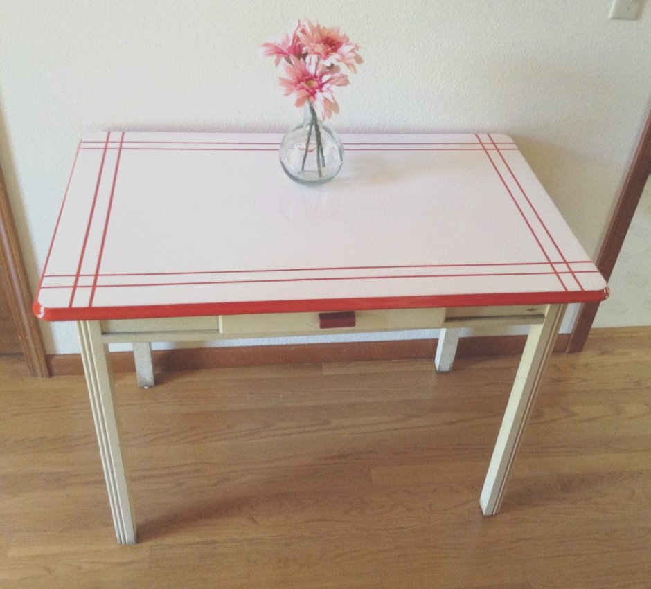 Реставрировать кухонный стол