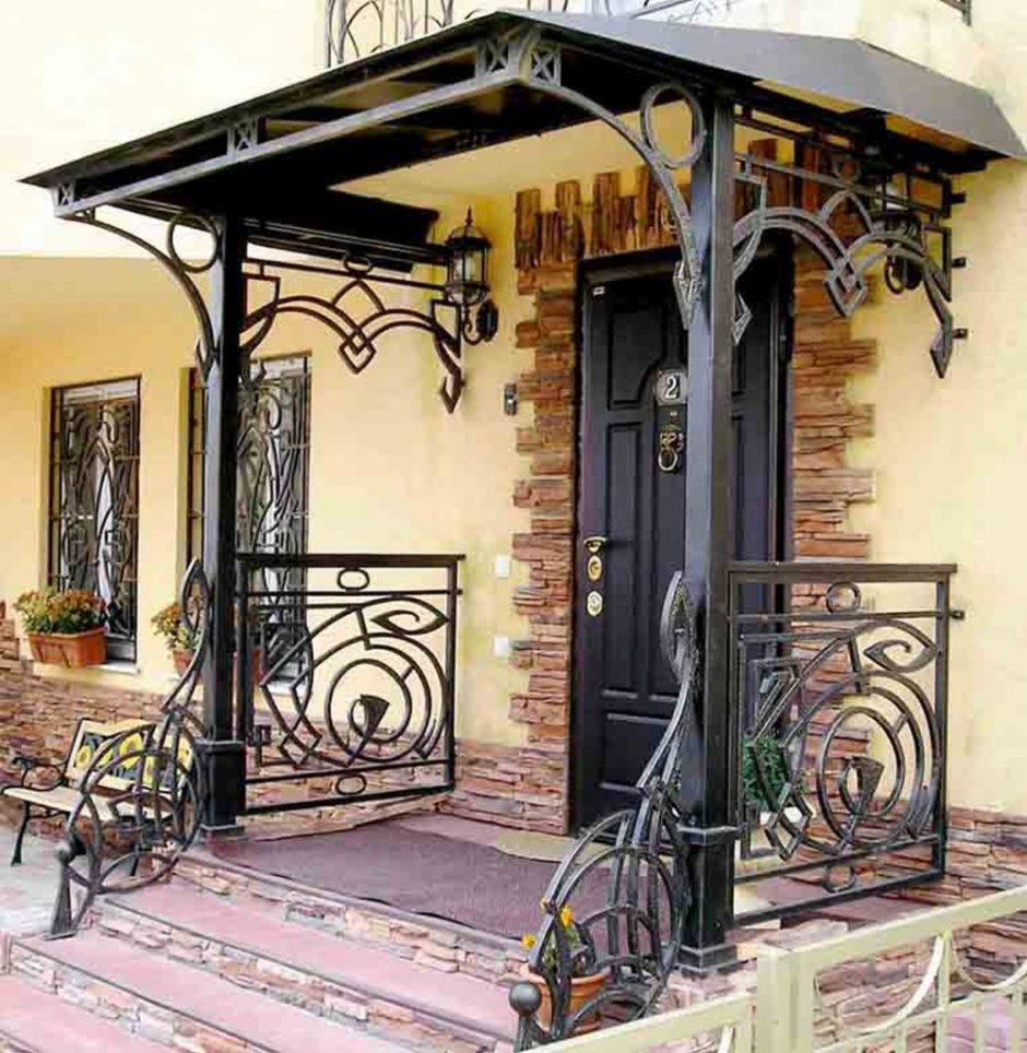 Кованые входные группы для частного дома