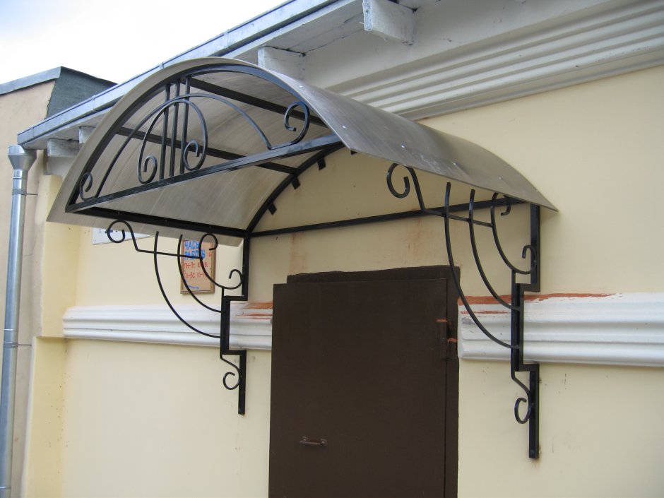 Козырек над крыльцом Hormann