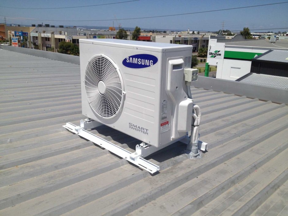 Монтаж внешнего блока кондиционера на крыше