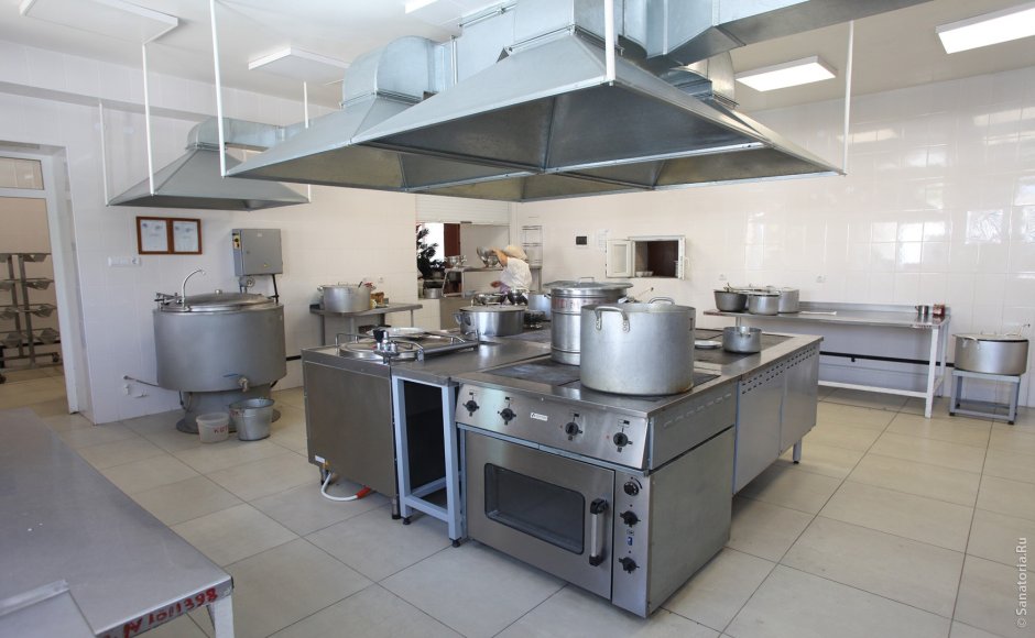 Кухня холодный цех
