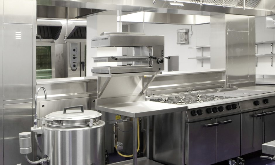 Горячий цех на предприятии общественного питания