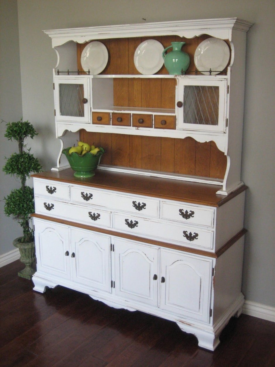 Старинный буфет