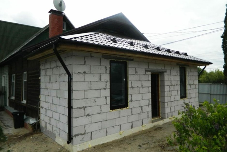 Пристройка к дому из пеноблоков
