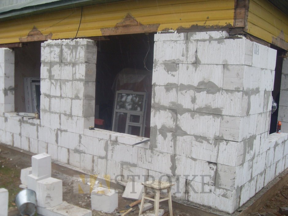 Пристройка к деревянному дому из пеноблоков