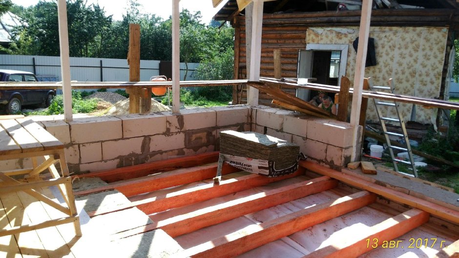 Открытая веранда из пеноблоков