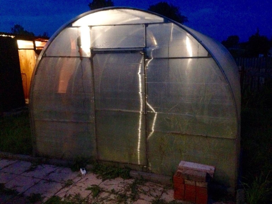 Баня в парнике