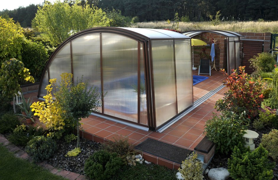 Павильон для бассейна из поликарбоната пристенный