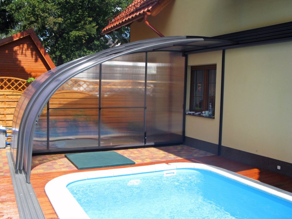 Пристрой к дому с бассейном