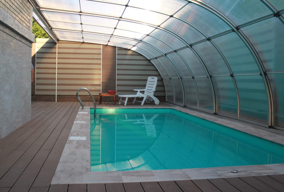 Крытые бассейны на даче