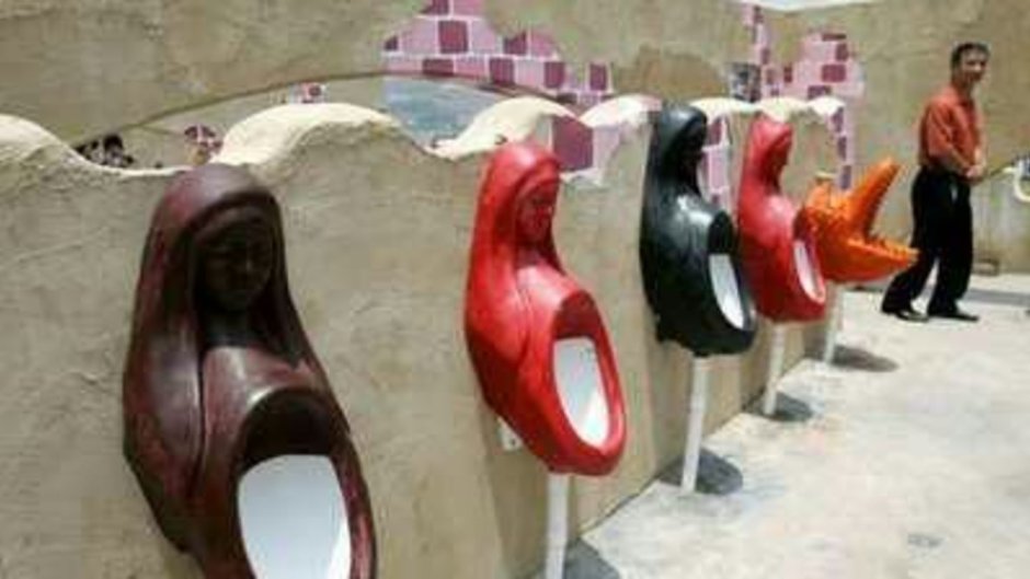 Оригинальные писсуары и унитазы