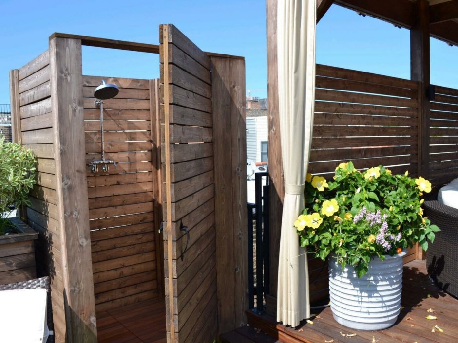 Летний душ деревянный