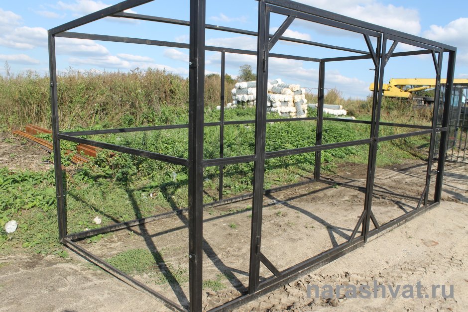 Сарай из профильной трубы 40х40