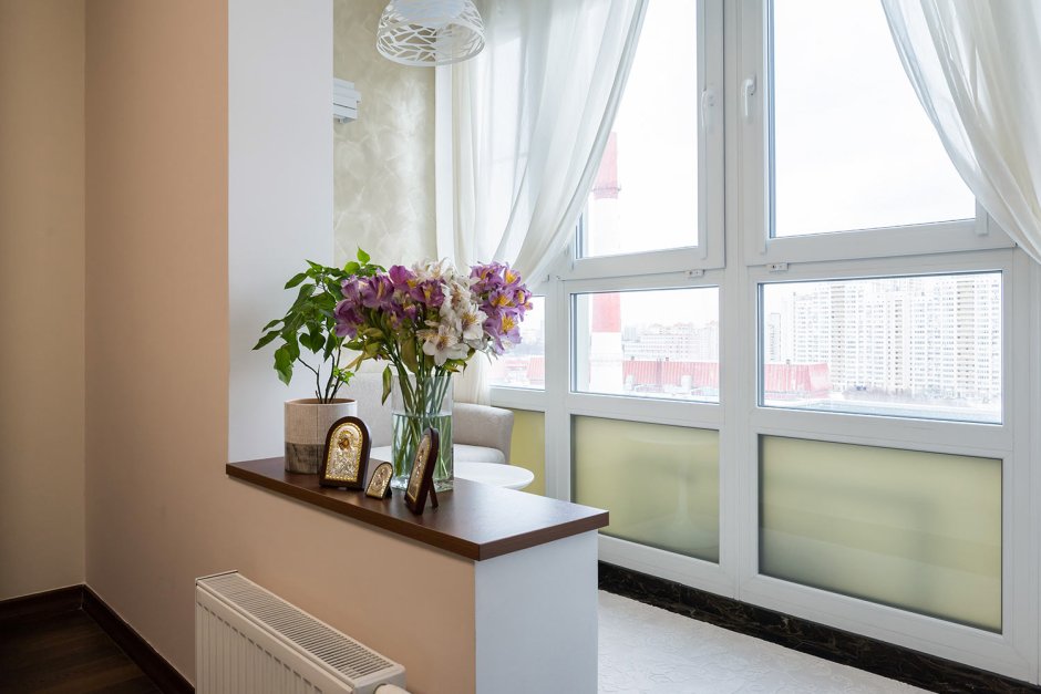 Балкон с одним окном