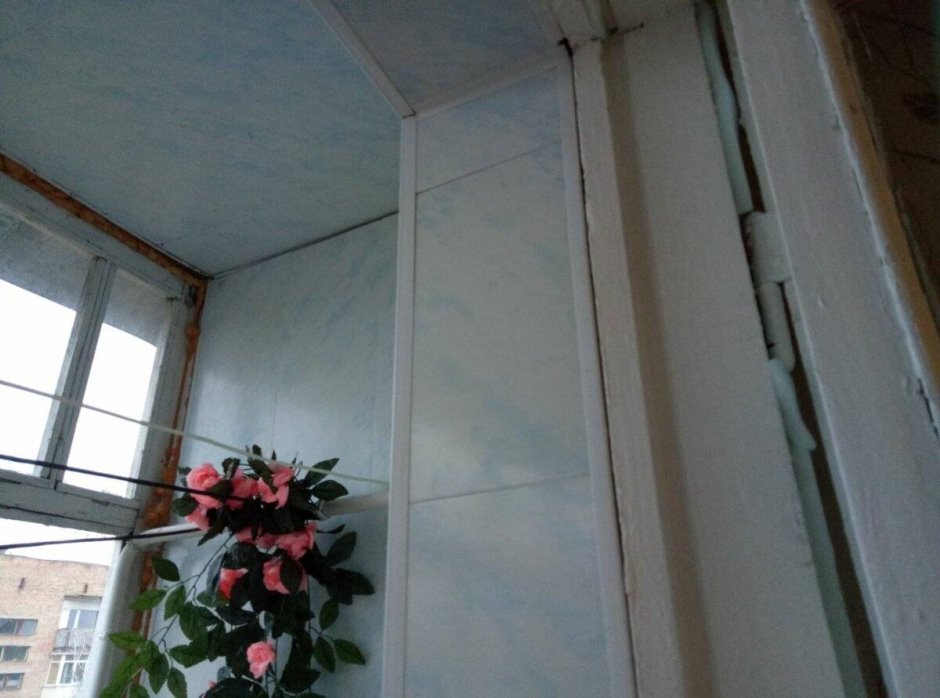 Утеплить балконную дверь