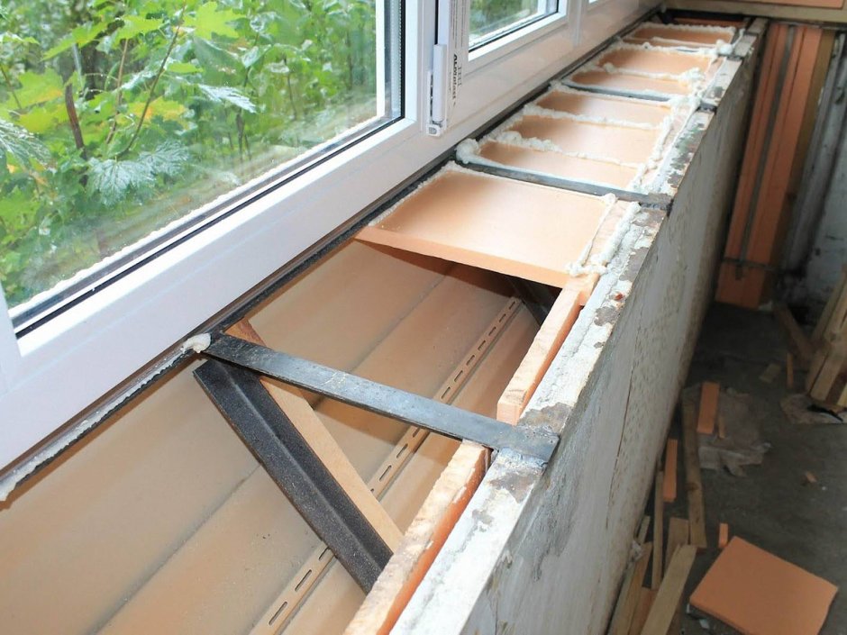 Подоконник на лоджии