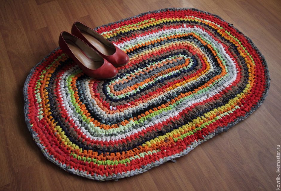 Бабушкин вязаный половик