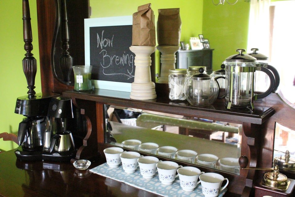 Уголок для чая в офисе