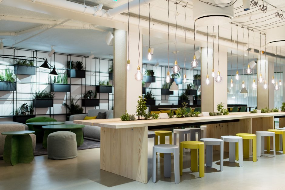 Современная столовая в офисе