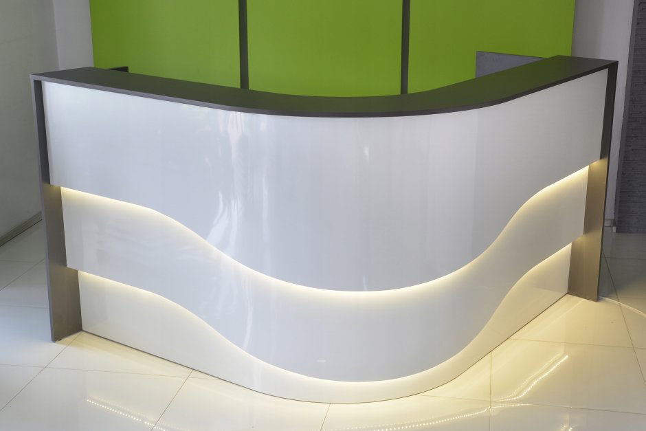 Стойки ресепшн из камня